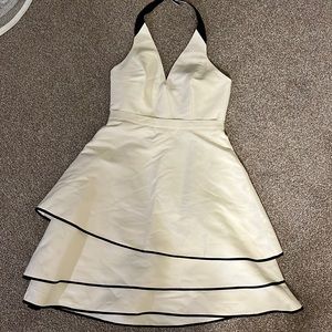 NWTs!! Halston heritage dress size 4